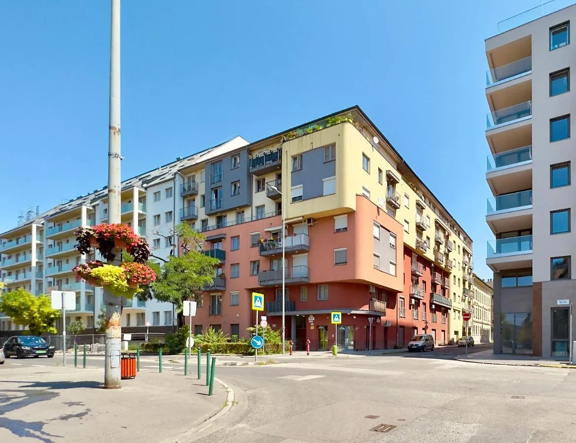 Corvin City Apartment - Free Parking- Budapest 0*,