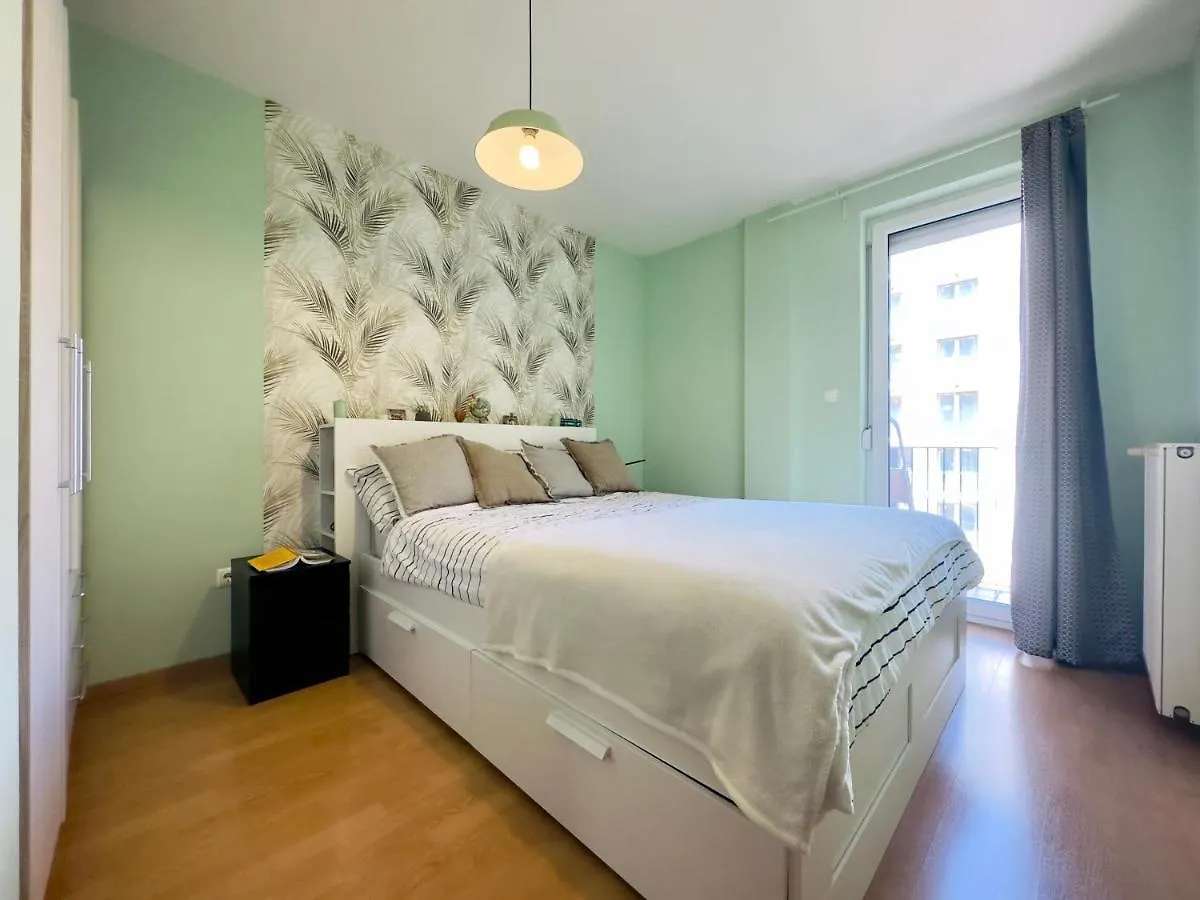 Corvin City Apartment - Free Parking- Budapest