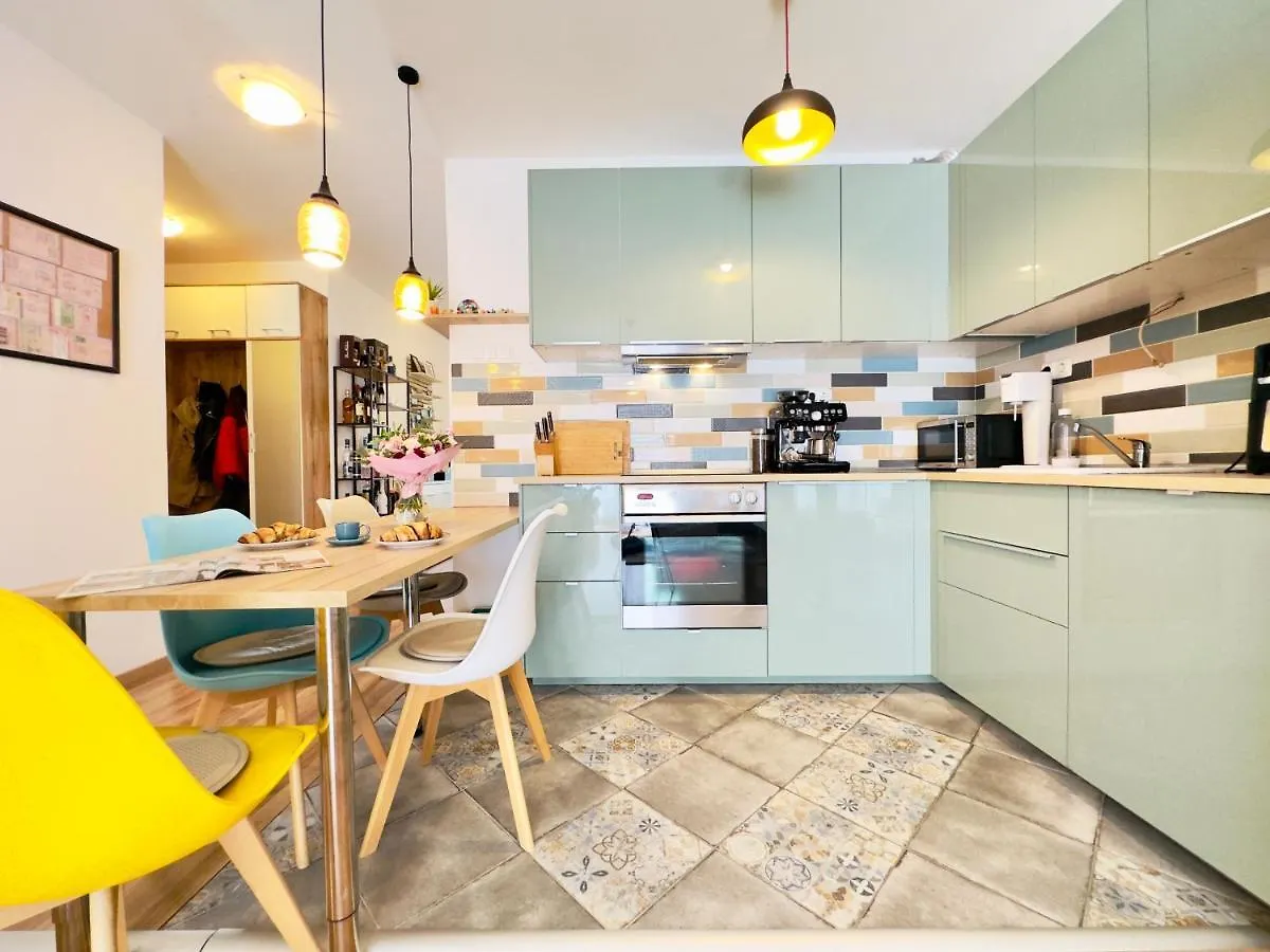 Corvin City Apartment - Free Parking- Budapest